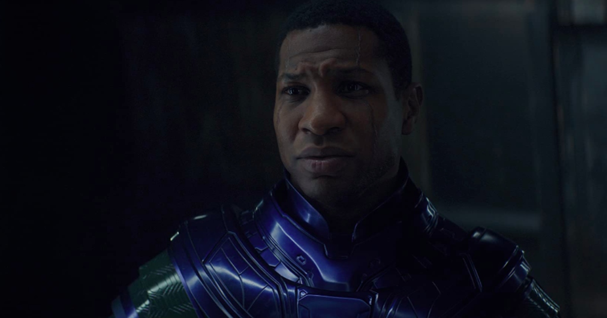 Jonathan Majors publica mensajes para probar inocencia tras arresto por agresión
