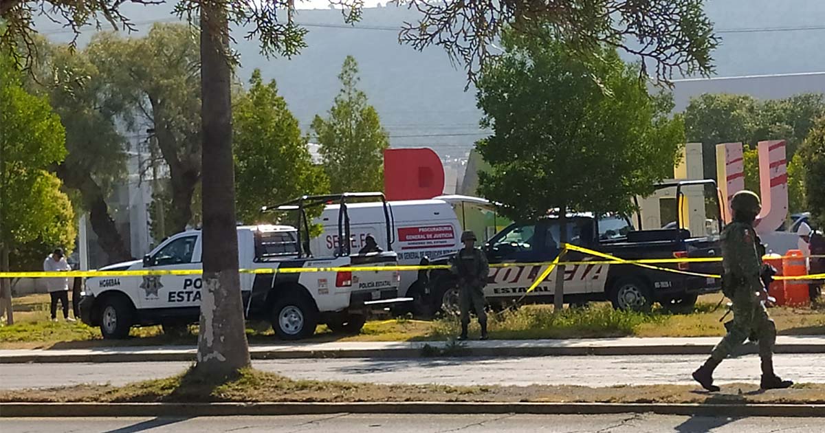 Abandonan restos humanos cerca de cuartel policial en Pachuca