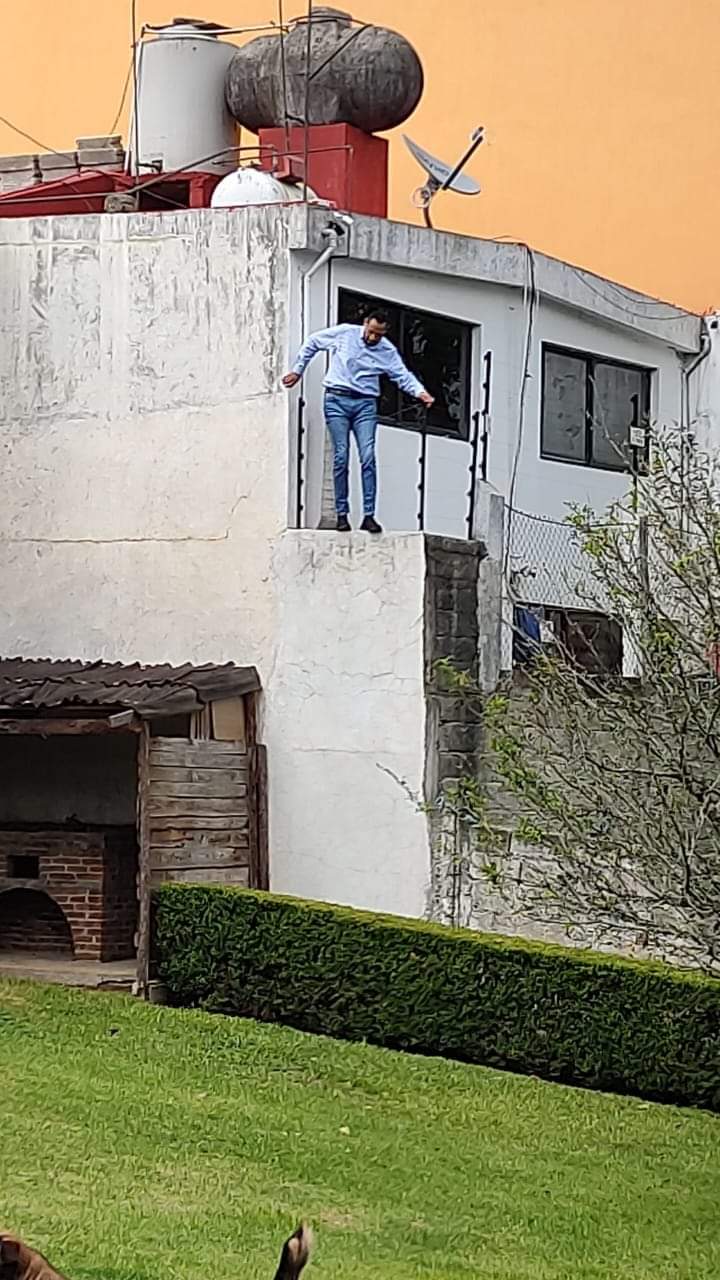 Alcalde de Zacualtipán huye de su casa debido protesta ciudadana