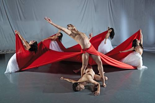En 25 años, la escuela de danza del centro Ollin Yoliztli es ya referente educativo