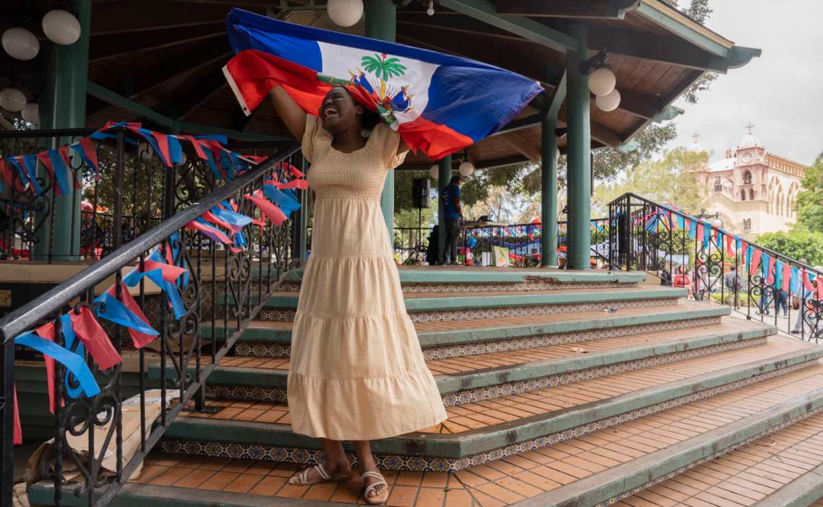 Haitianos arman fiesta en Tijuana; celebran el Día de la Bandera de Haití | El Universal