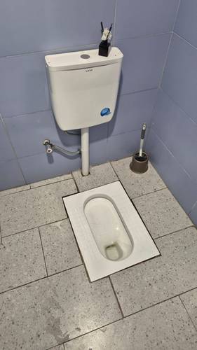 En China, los baños públicos requieren más que malabares