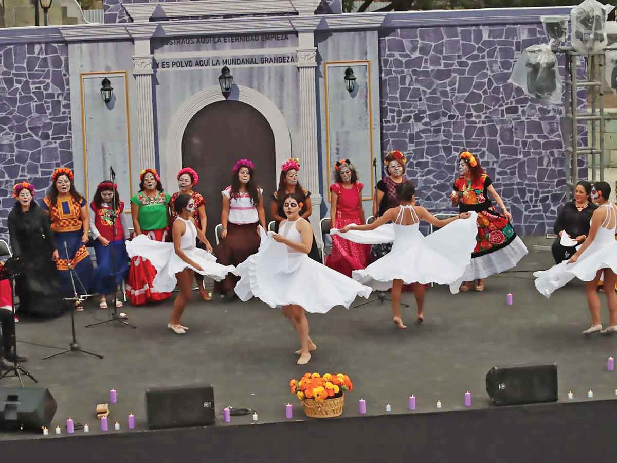 Día de Muertos en Oaxaca: Comparten narraciones y recuerdan a los muertos